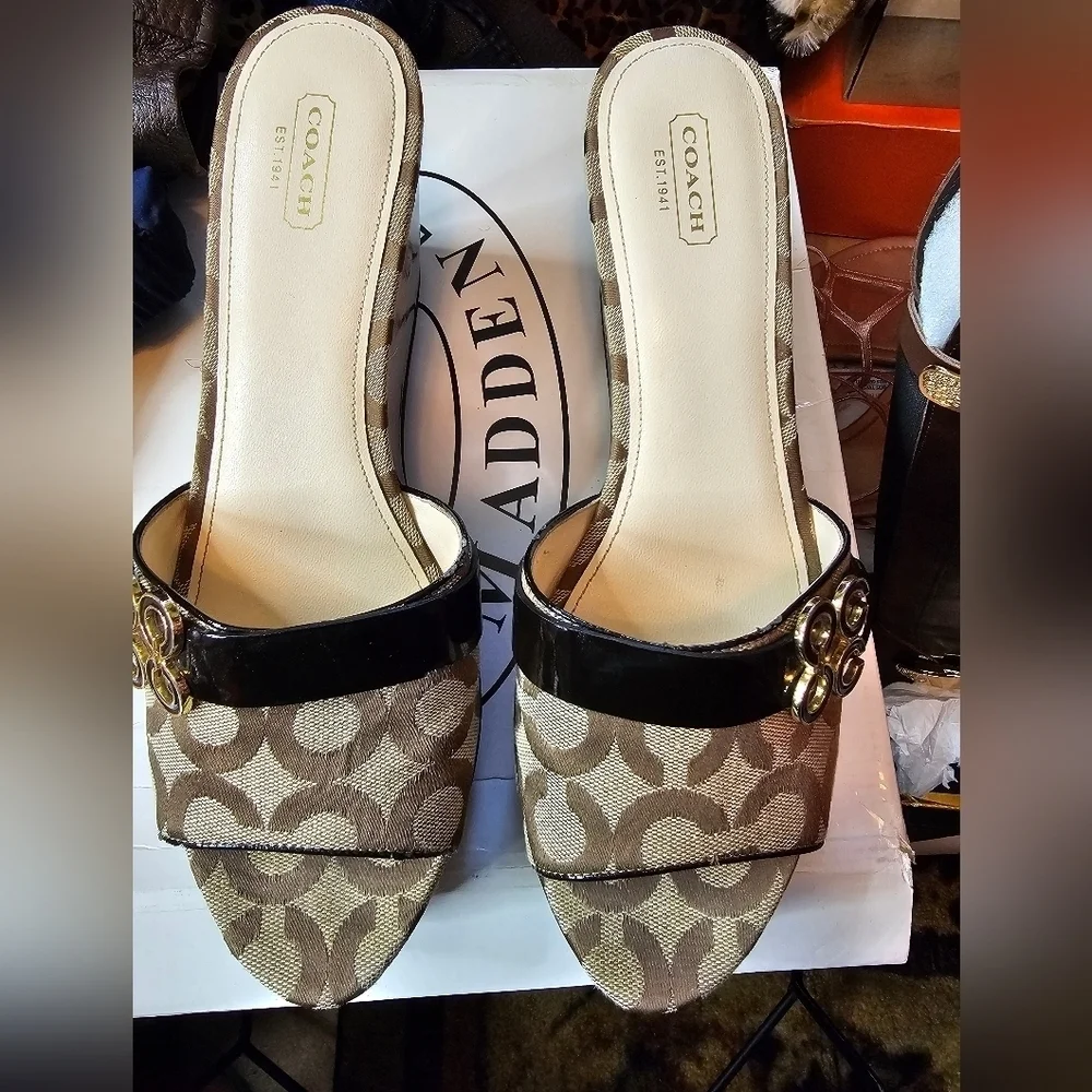 AUTHENTIC GENUINE COACH SIGNATURE C WEDGE SANDALS SHOES SIZE 11